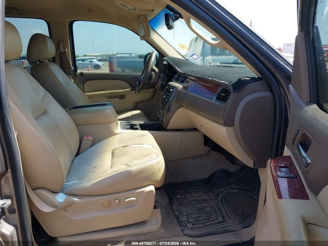 45708277 :رقم المزاد ، 1GKS1KE07BR100674 vin ، 2011 Gmc Yukon Xl 1500 Slt مزاد بيع