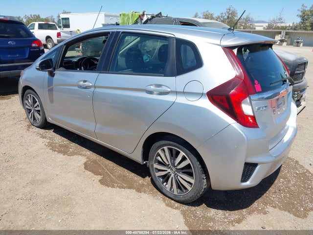 Honda FIT EX 2016 JHMGK5H77GX005560 Image 3