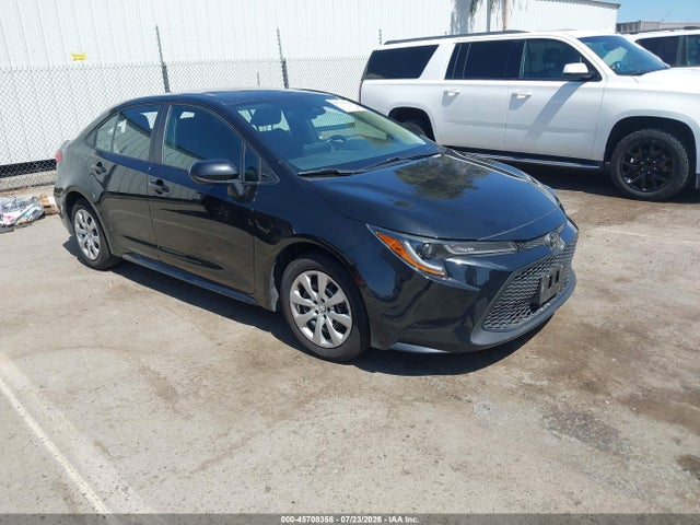 Продажа на аукционе авто 2022 Toyota Corolla Le, vin: 5YFEPMAE9NP299682, номер лота: 45708358