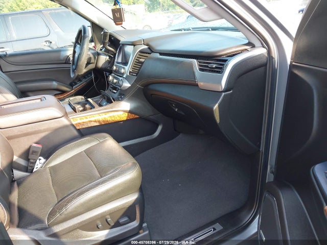1GNSKCKC3KR400653 Chevrolet Tahoe Premier
