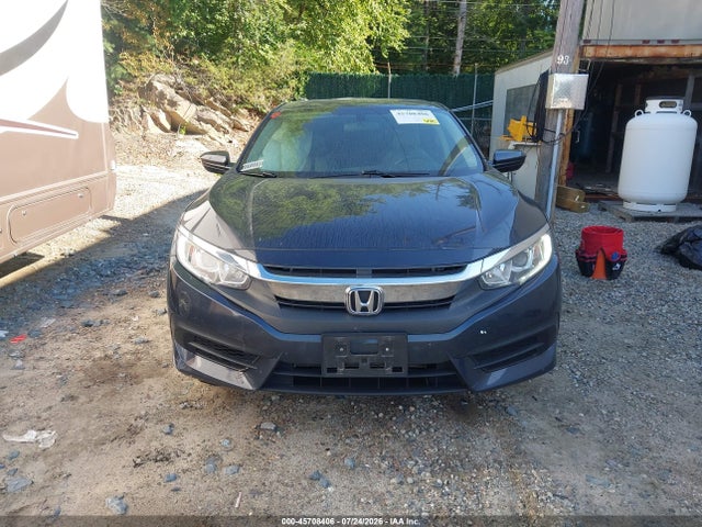 45708406 :رقم المزاد ، 2HGFC2F53JH606892 vin ، 2018 Honda Civic Lx مزاد بيع