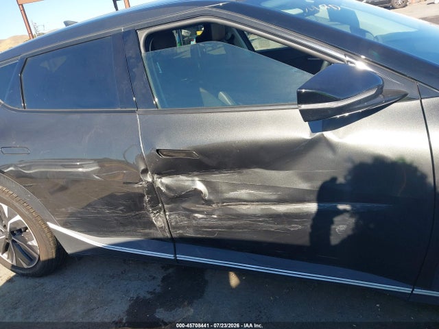 KIA EV6 LIGHT 2022 KNDC34LB7N5064751 Image 13
