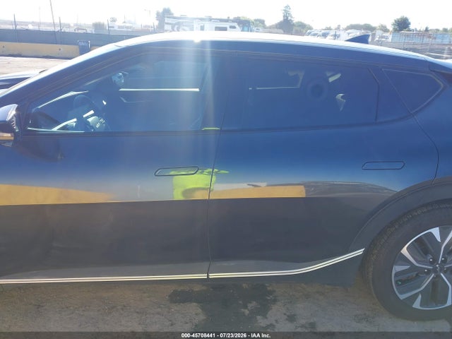 KIA EV6 LIGHT 2022 KNDC34LB7N5064751 Image 14