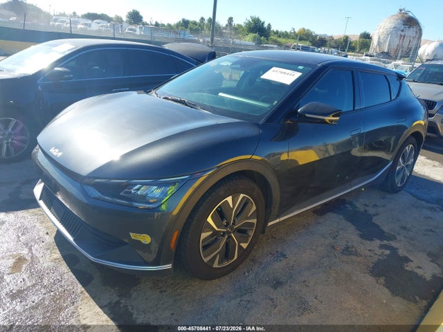 KIA EV6 LIGHT 2022 KNDC34LB7N5064751 Image 2