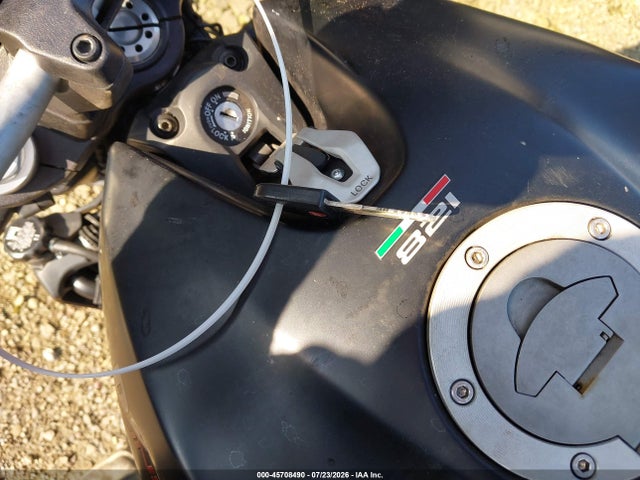 Ducati Monster 821 2019 ZDMMACLSXKB003626 Image 11