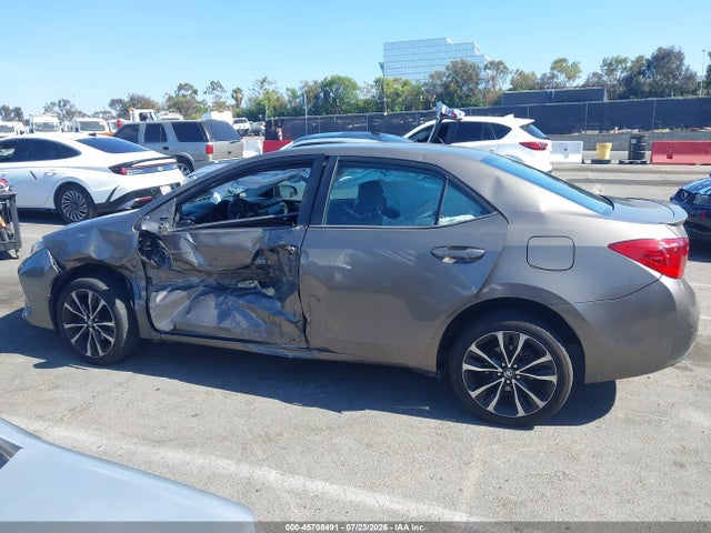 Toyota COROLLA SE 2018 5YFBURHE1JP747616 Image 14