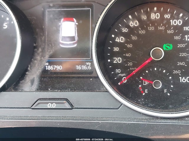 Продажа на аукционе авто 2018 Volkswagen Tiguan 2.0t Se/2.0t Sel, vin: 3VV3B7AX6JM132949, номер лота: 45708506
