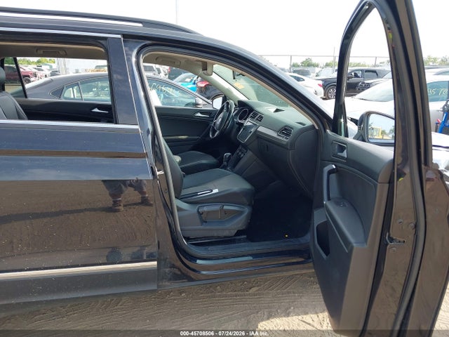 Продажа на аукционе авто 2018 Volkswagen Tiguan 2.0t Se/2.0t Sel, vin: 3VV3B7AX6JM132949, номер лота: 45708506
