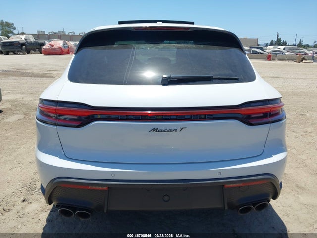 Porsche Macan T 2023 WP1AA2A59PLB16411 Image 16