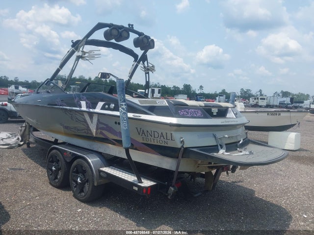 45708548 :رقم المزاد ، AWRA1727E313 vin ، 2013 Axis Wake مزاد بيع
