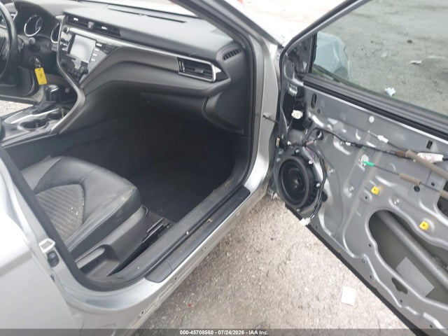 45708560 :رقم المزاد ، 4T1G11AK1LU511291 vin ، 2020 Toyota Camry Se مزاد بيع
