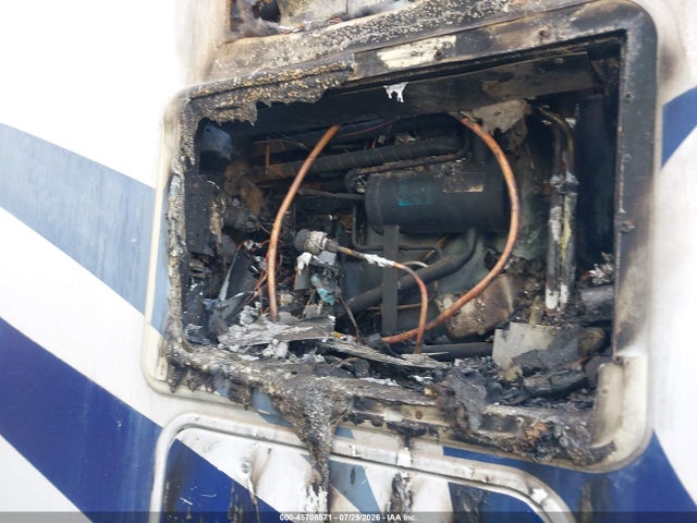 Продаж на аукціоні авто 2000 Freightliner Chassis X Line Motor Home, vin: 4UZ6XJCA5YCG54694, номер лоту: 45708571