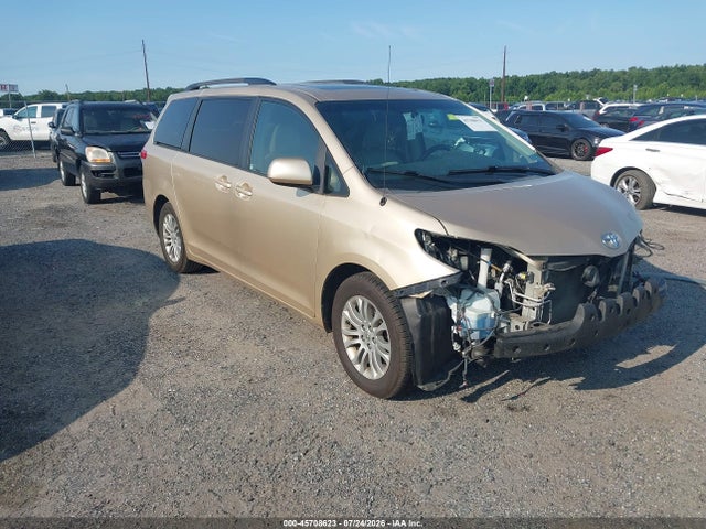 Aukcja sprzedaży 2011 Toyota Sienna Xle V6, vin: 5TDYK3DC2BS016428, numer aukcji: 45708623