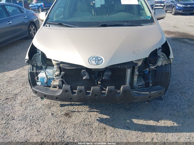 Aukcja sprzedaży 2011 Toyota Sienna Xle V6, vin: 5TDYK3DC2BS016428, numer aukcji: 45708623