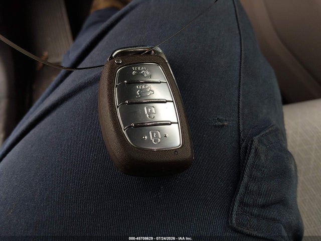 Продажа на аукционе авто 2017 Hyundai Tucson Value, vin: KM8J3CA2XHU554837, номер лота: 45708629