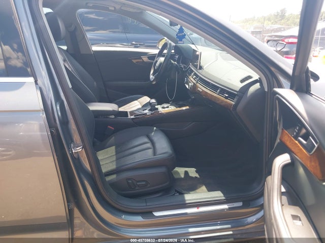 45708632 :رقم المزاد ، WAUENAF48KN001794 vin ، 2019 Audi A4 45 Premium مزاد بيع