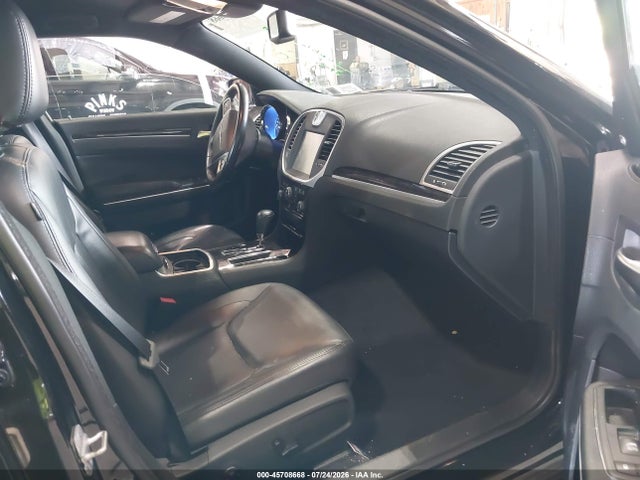 45708668 :رقم المزاد ، 2C3CA5CG1BH598747 vin ، 2011 Chrysler 300 Limited مزاد بيع