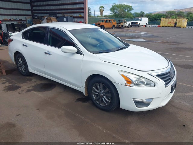 Nissan Altima 2.5 S 2015 1N4AL3AP1FN906717 главное изображение