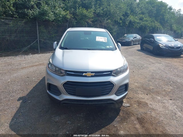 Chevrolet TRAX LS 2018 KL7CJNSBXJB704117 Image 12