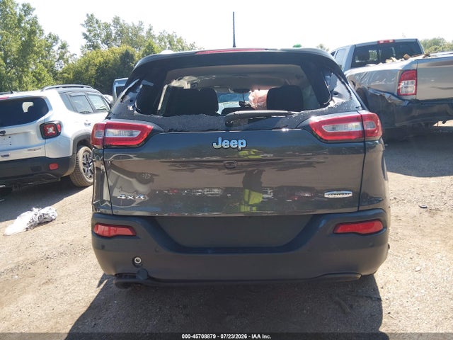 2016 Jeep Cherokee Latitude მანქანა იყიდება აუქციონზე, vin: 1C4PJMCB3GW372178, აუქციონის ნომერი: 45708879