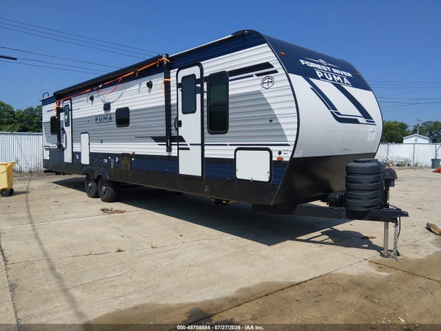 45708884 :رقم المزاد ، 5ZT2PUZB4S4022531 vin ، 2025 Forest River Palomino Puma 337bh Travel Trailer مزاد بيع