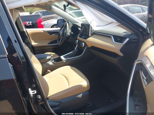 4T3B6RFV8RU162983 Toyota Rav4 Hybrid Xle Premium