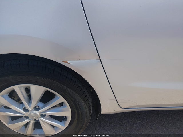 Продаж на аукціоні авто 2018 Kia Sedona L, vin: KNDMA5C10J6404902, номер лоту: 45708908