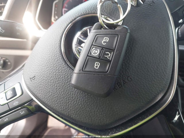 Продажа на аукционе авто 2020 Volkswagen Jetta 1.4t Sel, vin: 3VWEB7BU9LM022957, номер лота: 45708916