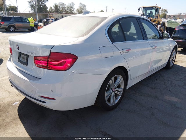BMW 3 Series 330i 2017 WBA8B9G34HNU57228 Image 4