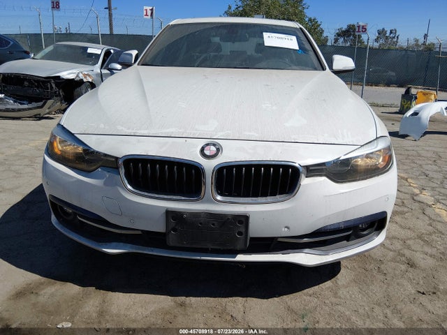 BMW 3 Series 330i 2017 WBA8B9G34HNU57228 Image 6