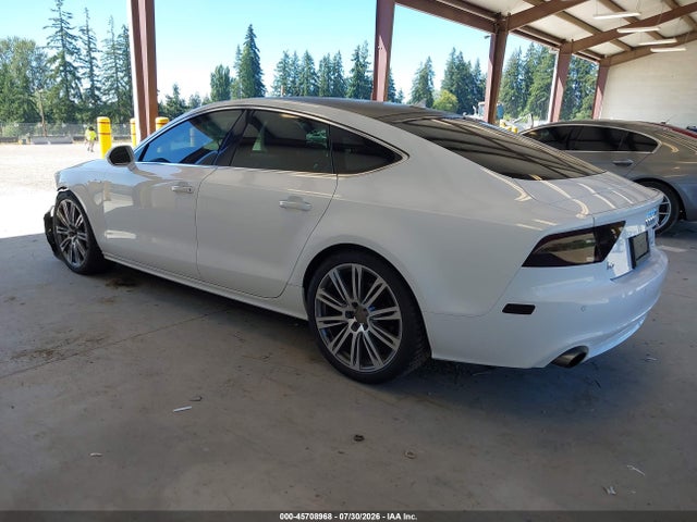 Audi A7 3.0t Premium Plus 2014 WAUWGAFC7EN007872 Image 3