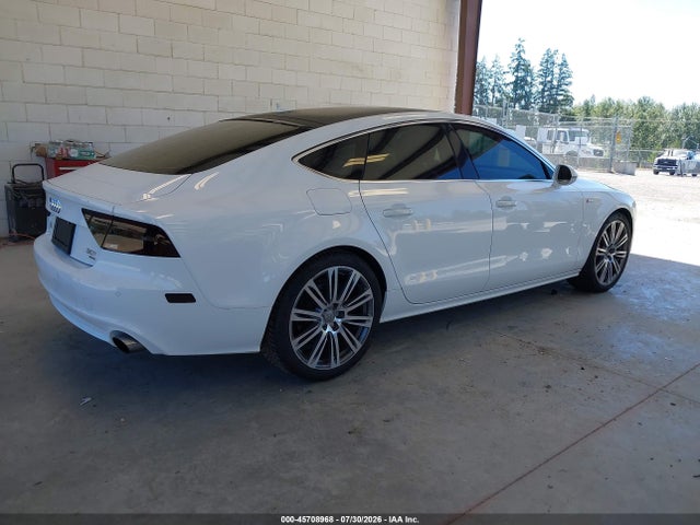 Audi A7 3.0t Premium Plus 2014 WAUWGAFC7EN007872 Image 4