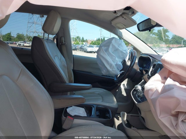 Aukcja sprzedaży 2018 Chrysler Pacifica Touring L, vin: 2C4RC1BG4JR237337, numer aukcji: 45708984