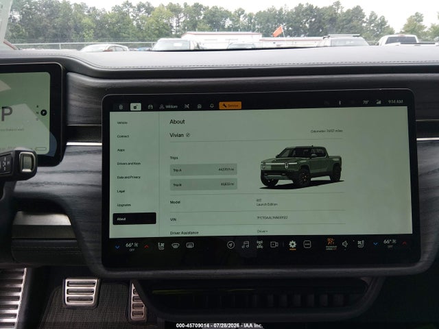 Rivian R1t Launch Edition 2022 7FCTGAAL1NN001122 Image 19