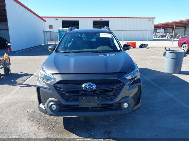 45709028 :رقم المزاد ، 4S4BTAJC2P3114035 vin ، 2023 Subaru Outback Onyx Edition مزاد بيع