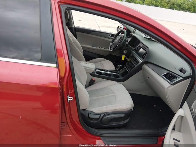 Hyundai SONATA SE 2017 5NPE24AF0HH571335 Image 5