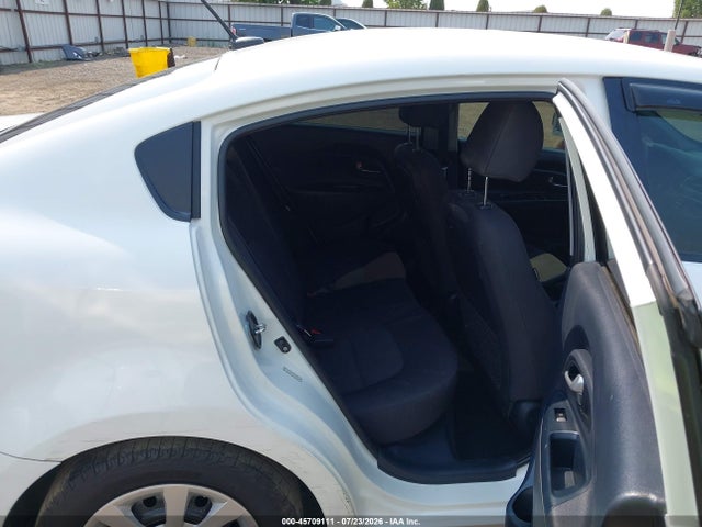 KIA RIO LX 2016 KNADM4A37G6633296 Image 8