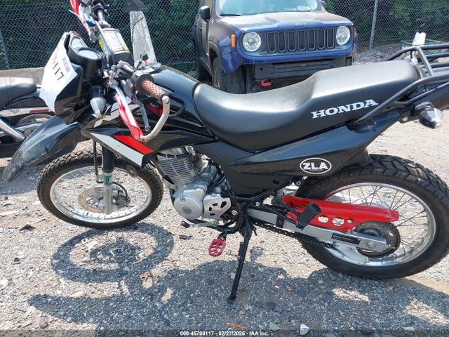 45709117 :رقم المزاد ، 3H1KD1314RD100955 vin ، 2024 Honda Xr150l E مزاد بيع