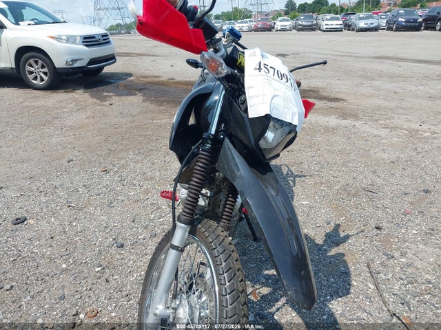 45709117 :رقم المزاد ، 3H1KD1314RD100955 vin ، 2024 Honda Xr150l E مزاد بيع