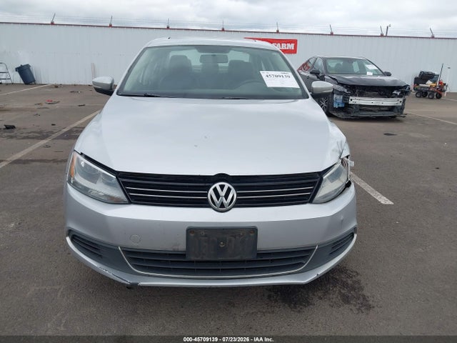 45709139 :رقم المزاد ، 3VWDP7AJ9DM371669 vin ، 2013 Volkswagen Jetta 2.5l Se مزاد بيع