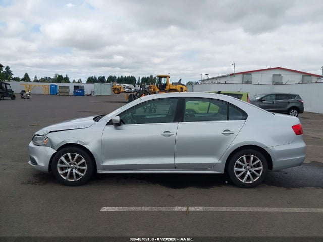 45709139 :رقم المزاد ، 3VWDP7AJ9DM371669 vin ، 2013 Volkswagen Jetta 2.5l Se مزاد بيع
