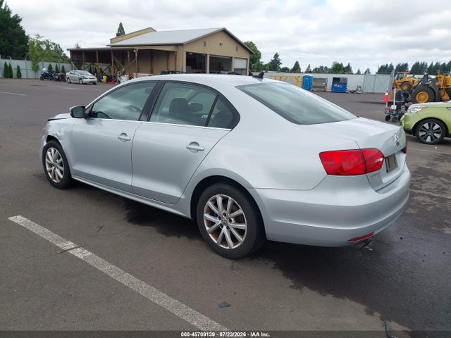 45709139 :رقم المزاد ، 3VWDP7AJ9DM371669 vin ، 2013 Volkswagen Jetta 2.5l Se مزاد بيع
