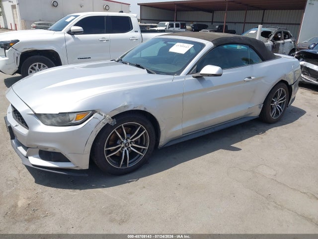 Ford Mustang Ecoboost Premium 2017 1FATP8UH2H5273064 Image 2