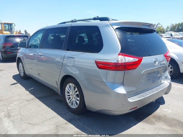 5TDYK3DCXFS667148 Toyota Sienna Xle Premium 8 Passenger