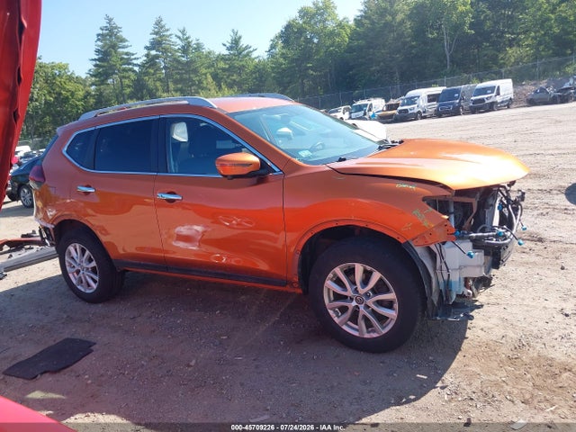 Nissan ROGUE SV 2018 5N1AT2MV8JC832680 Image 14