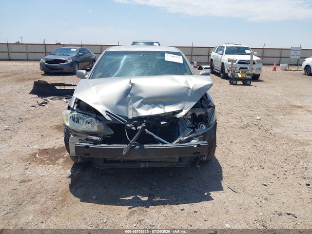 45709235 :رقم المزاد ، 4T1BE30K25U504168 vin ، 2005 Toyota Camry Le مزاد بيع