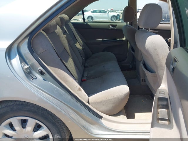 45709235 :رقم المزاد ، 4T1BE30K25U504168 vin ، 2005 Toyota Camry Le مزاد بيع