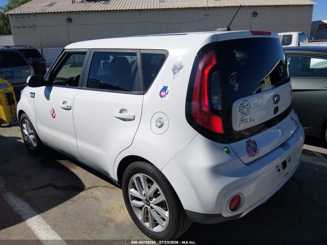 KIA SOUL + 2018 KNDJP3A52J7894927 Image 3