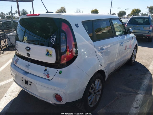 KIA SOUL + 2018 KNDJP3A52J7894927 Image 4