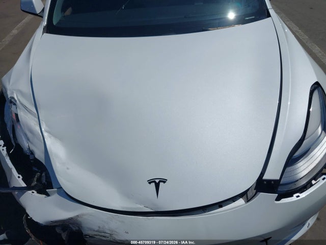 45709319 :رقم المزاد ، 5YJ3E1EB7NF124581 vin ، 2022 Tesla Model 3 Long Range Dual Motor All-wheel Drive مزاد بيع